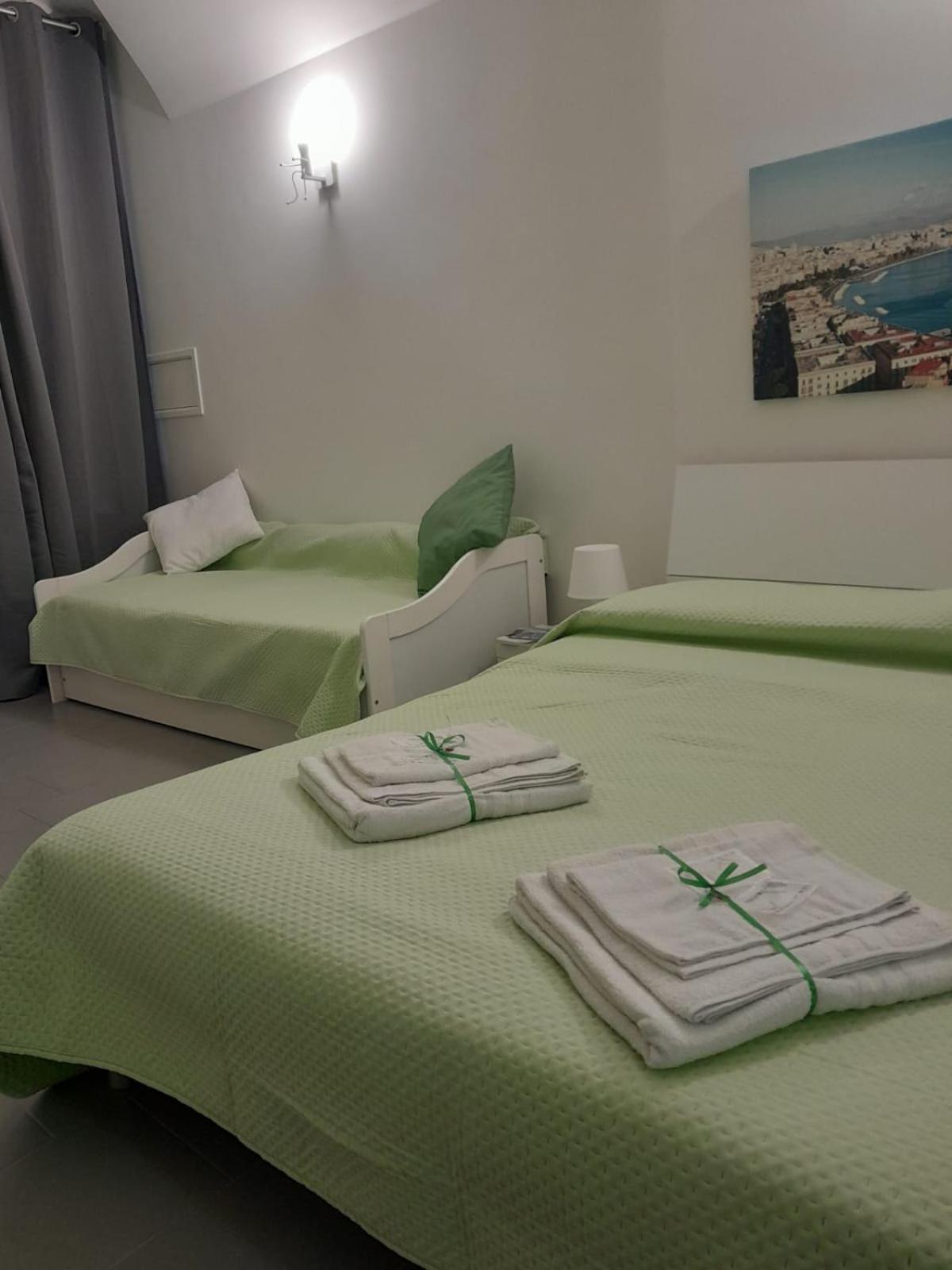 Bed and Breakfast Monteoliveto 5 Neapol Exteriér fotografie