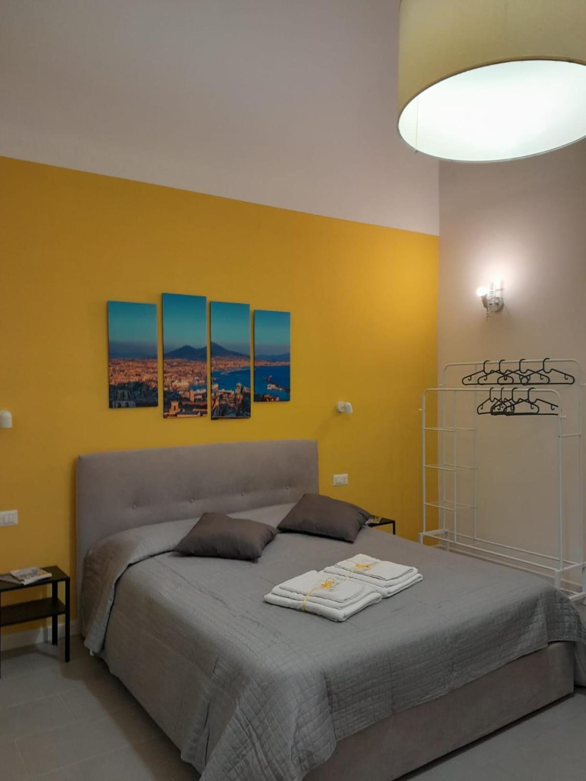 Bed and Breakfast Monteoliveto 5 Neapol Exteriér fotografie